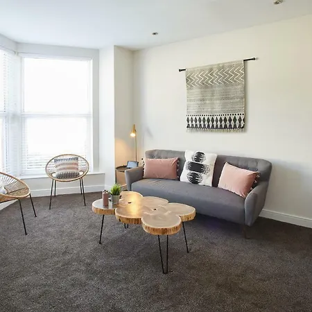 Host & - West Cliff View Lägenhet *