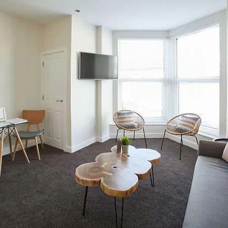 Host & - West Cliff View Whitby