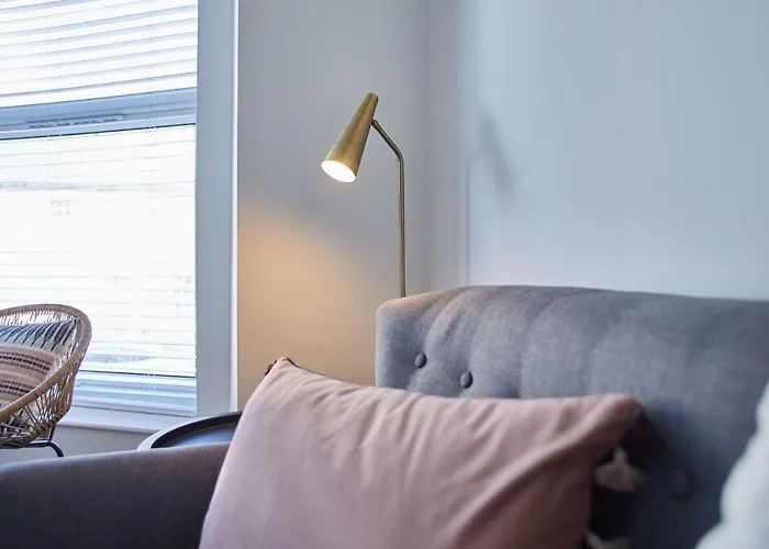 Host & - West Cliff View *